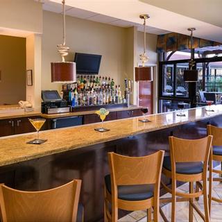 Holiday Inn & Suites Orlando SW - Celebration Area | Kissimmee | cozy bar