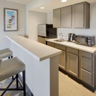 Holiday Inn & Suites Orlando SW - Celebration Area | Kissimmee | Large family-friendly suites