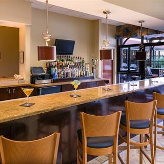Holiday Inn & Suites Orlando SW - Celebration Area | Kissimmee | cozy bar