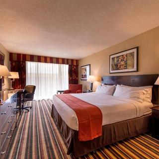Holiday Inn & Suites Orlando SW - Celebration Area | Kissimmee | Photo Gallery - 12